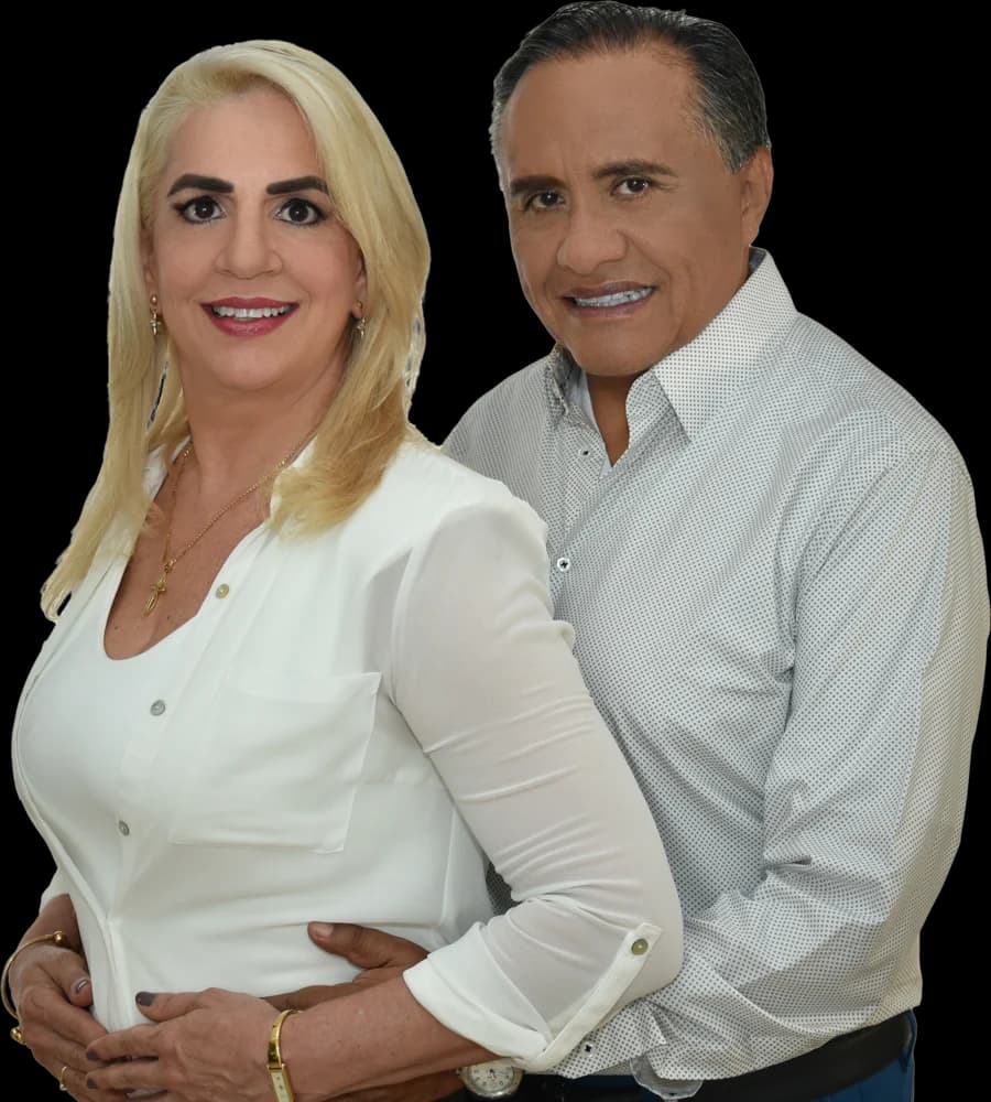 Apóstol Jorge Villavicencio y Pastora María Consuelo Hernández